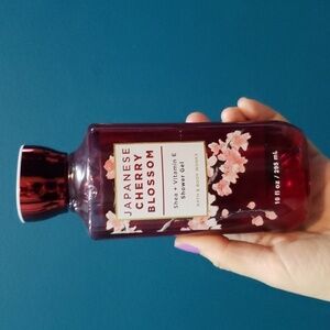 Bath & Body Works Japanese Cherry Blossom Shower Gel 295ml